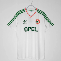 1990 Retro Ireland Away Shirt